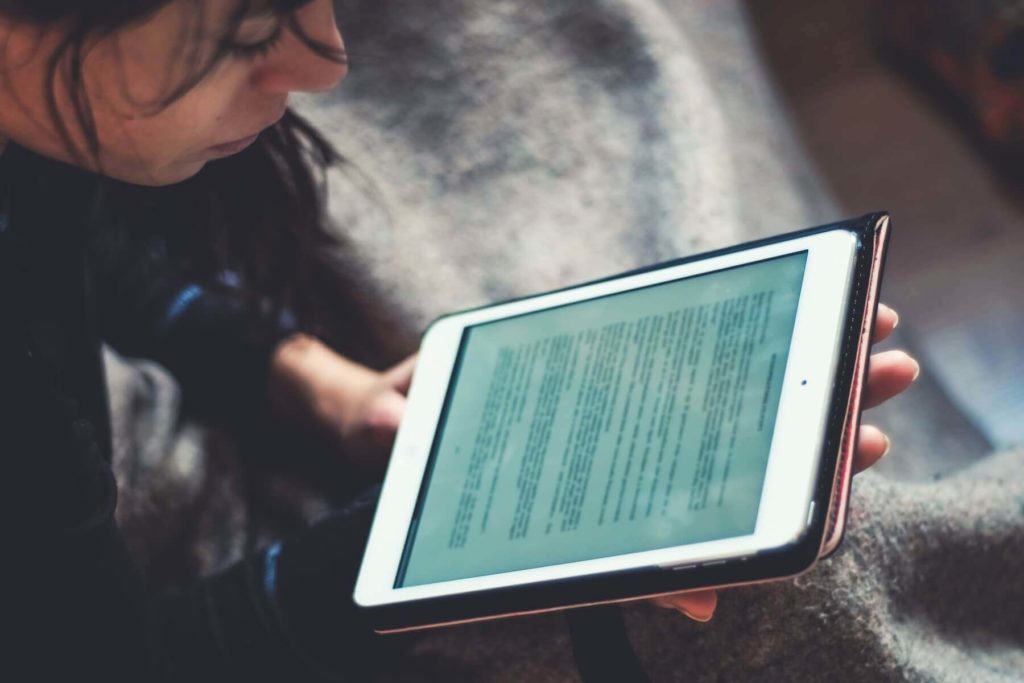 Convergence of Education and E-commerce Sectors